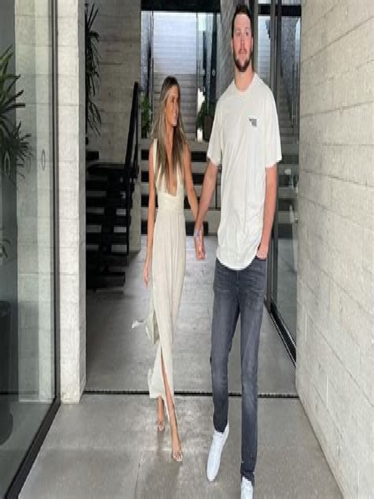 HTML